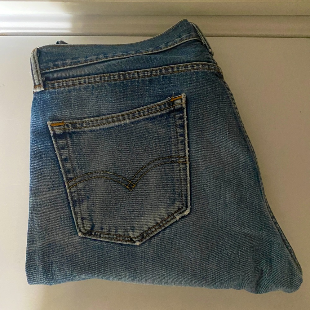 Levi’s 505’s, 34 x 32.. fits size 8-10 women’s